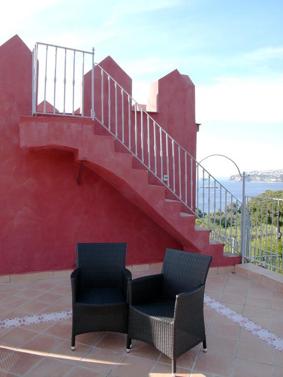 Albergo 'La Vigna' Procida Esterno foto