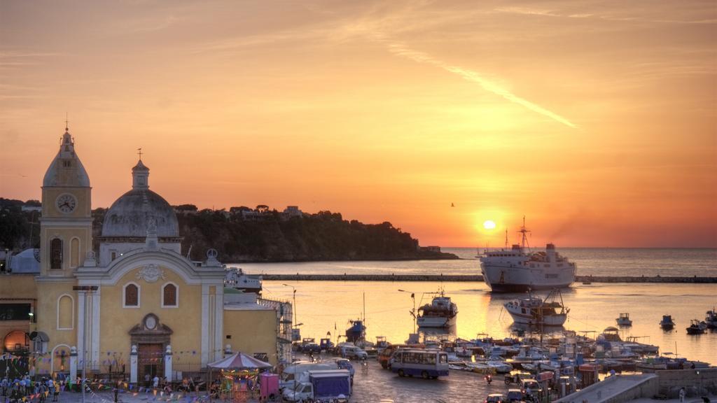 Albergo 'La Vigna' Procida Esterno foto